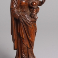 Vierge en buis sculpté