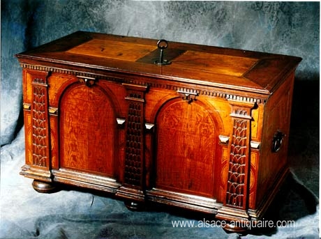 Alsacian chest from 17th centu