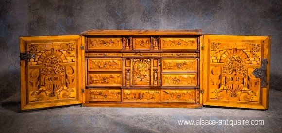 INLAID CABINET WITH FLOWER AND ARCHITECTURAL DECOR