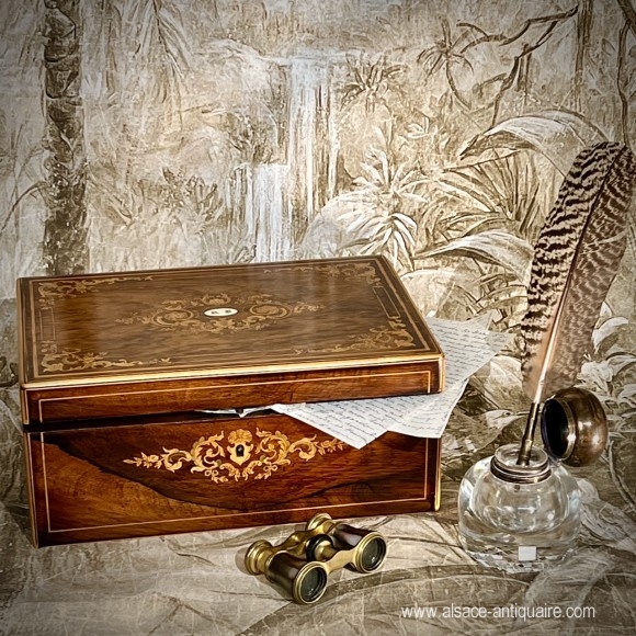 19th century rosewood courtesy box