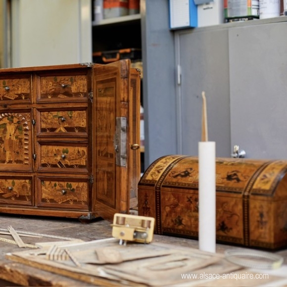 Restoration of your old furniture