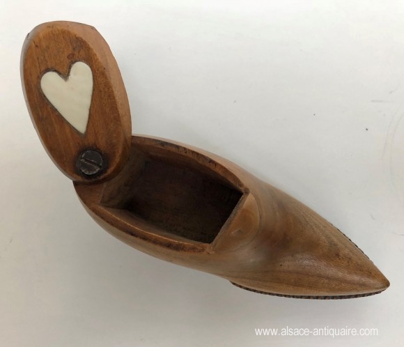 Snuff box shoe miniature wood folk art