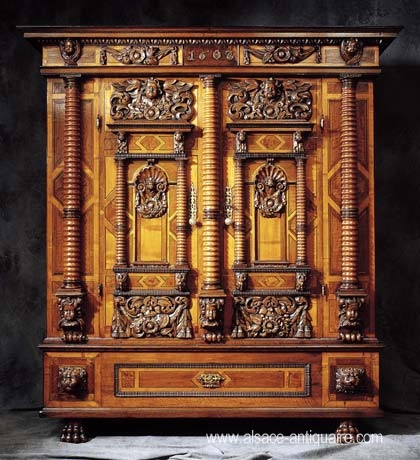 Armoire renaissance Strasbourg