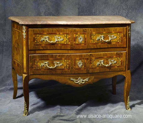 Commode marquetée 18 ème siècle