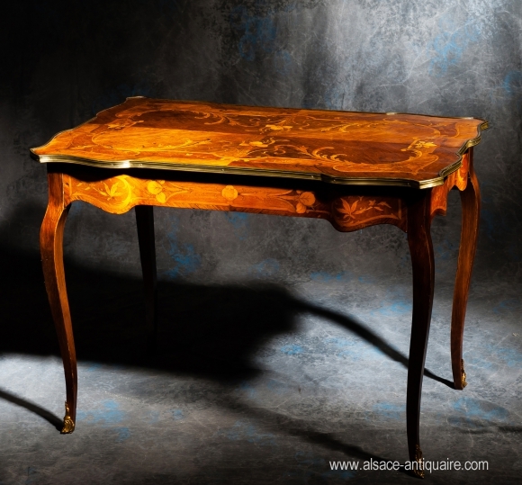 Table marquetée  Napoleon III