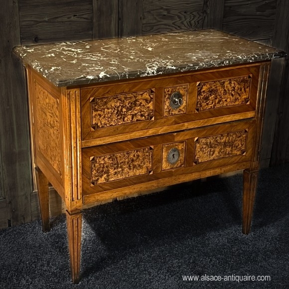 Commode marquetée Louis XVI Alsace 