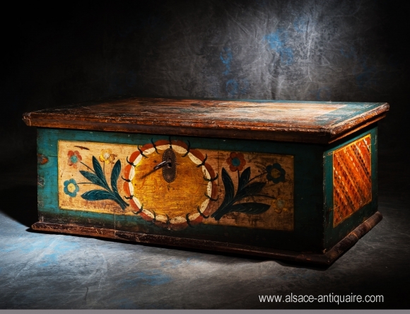 Coffre alsace XIX eme polychrome