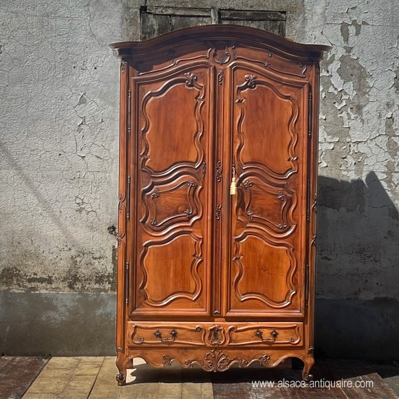 Armoire Noyer 18 ème Provence Vallée Du Rhône